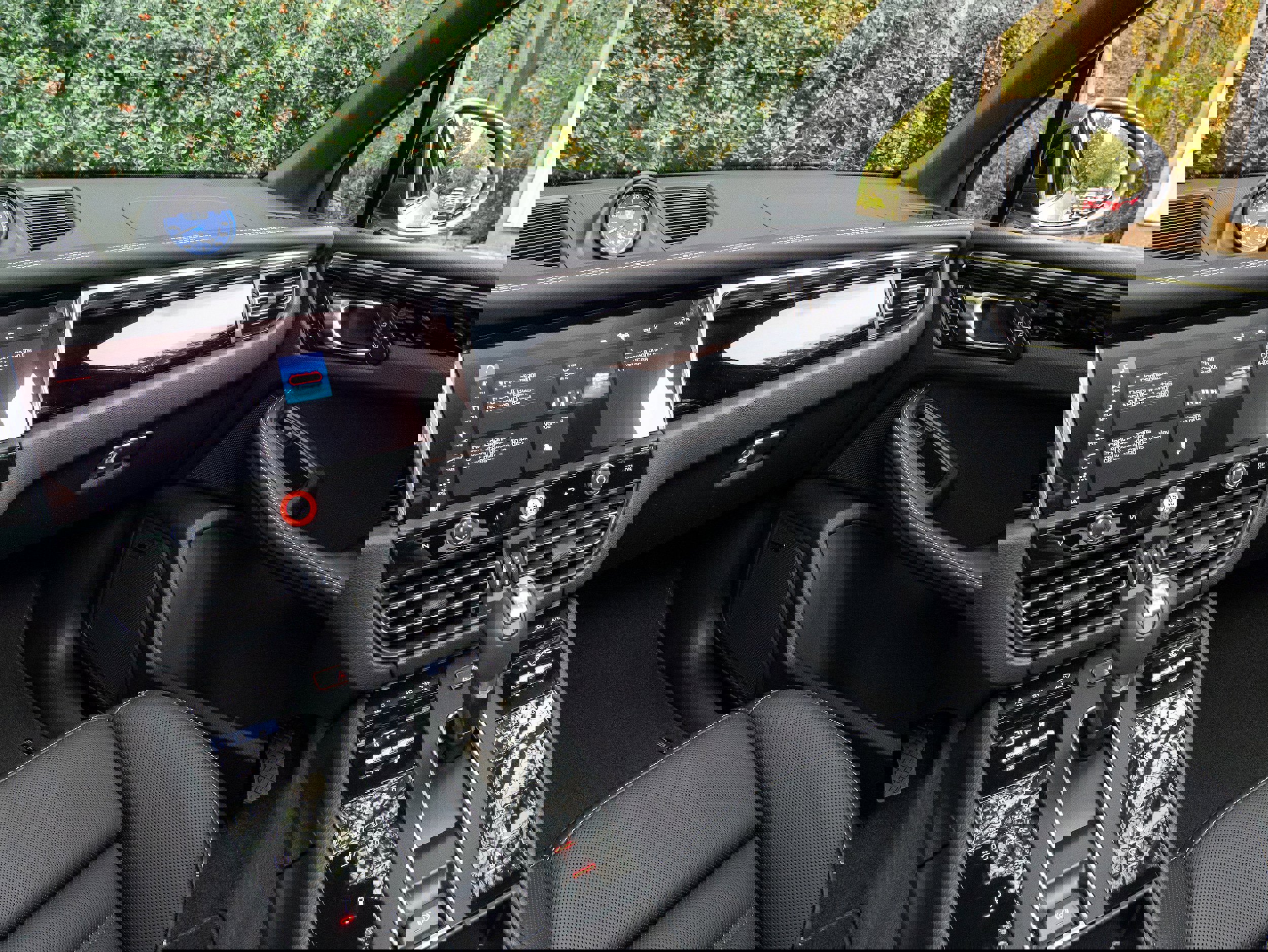 New 2026 Porsche Macan Turbo image 27