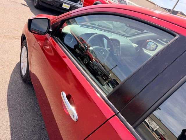 Used 2017 Nissan Versa SV image 14