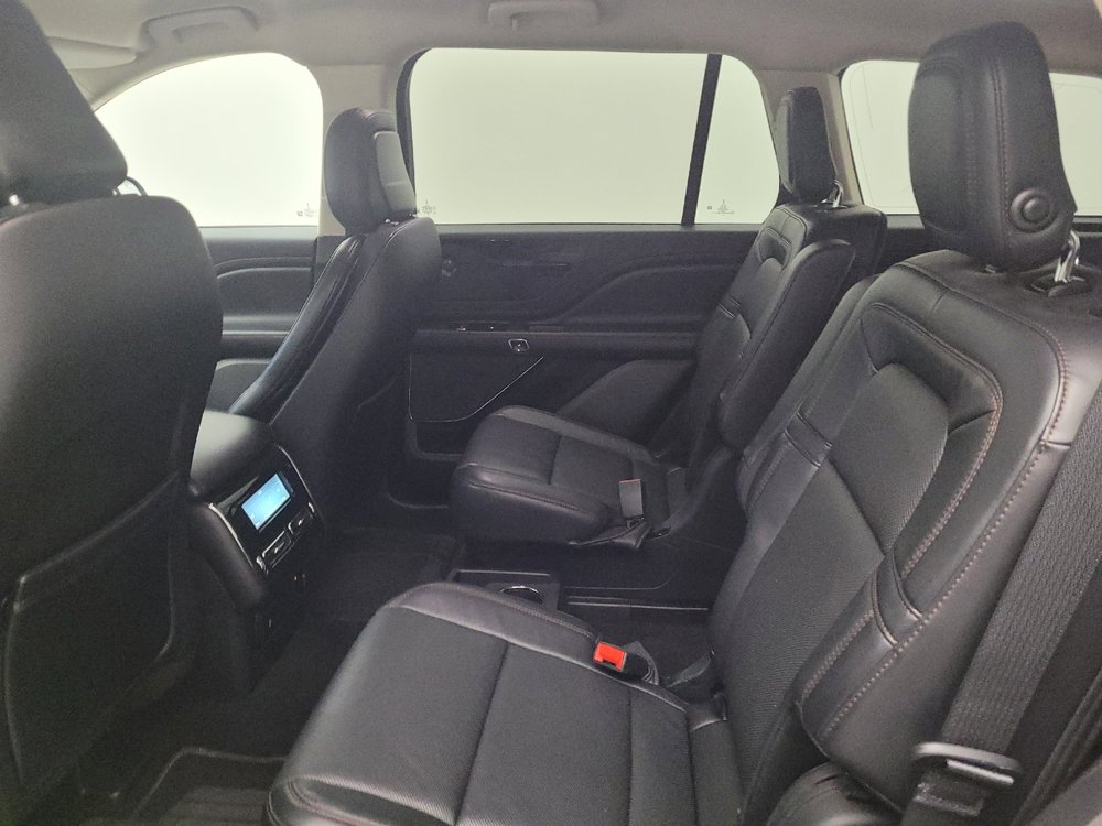 Used 2020 Lincoln Aviator Reserve w/ Elements Package Plus AWD/4WD image 18