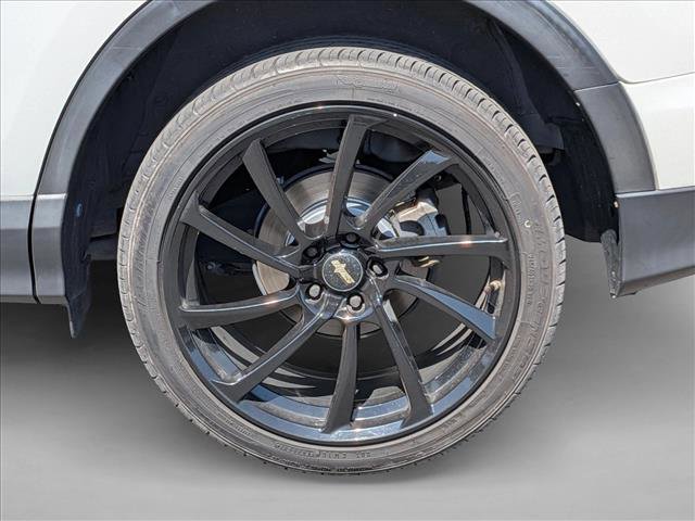 Used 2018 Toyota RAV4 Limited FWD image 3