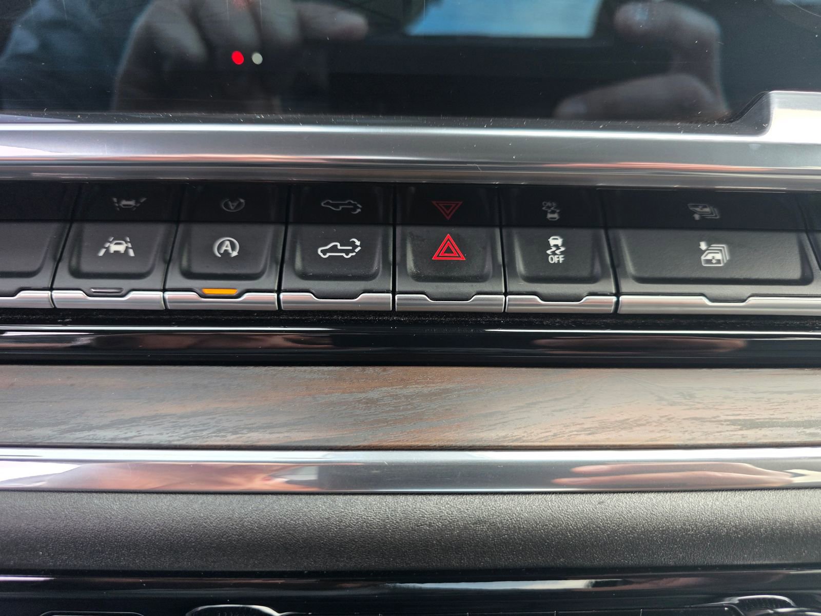 Used 2025 GMC Sierra 1500 SLT image 29