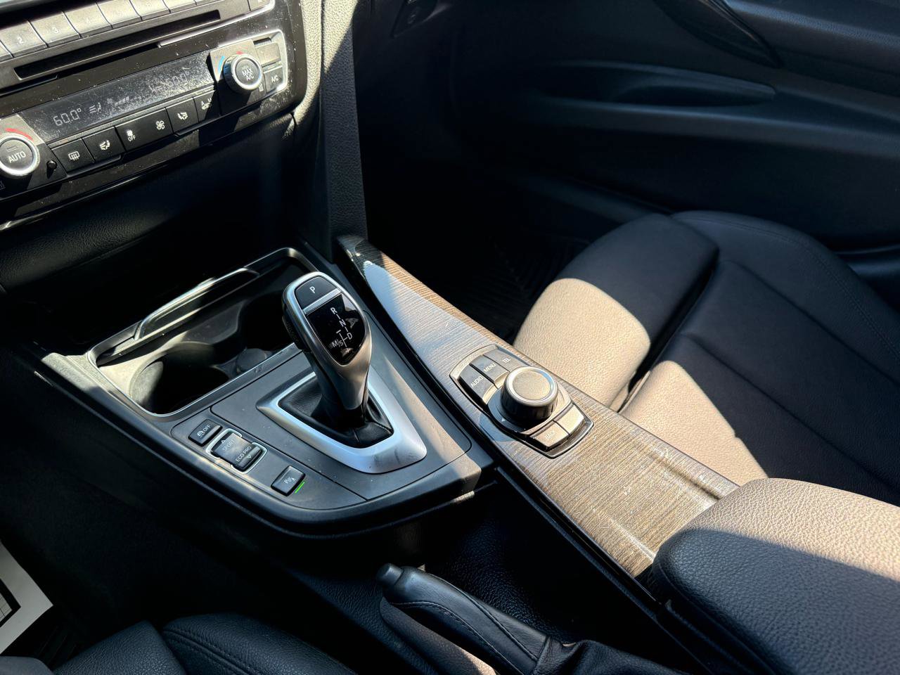 Used 2017 BMW 330i 330i Sedan South Africa image 12