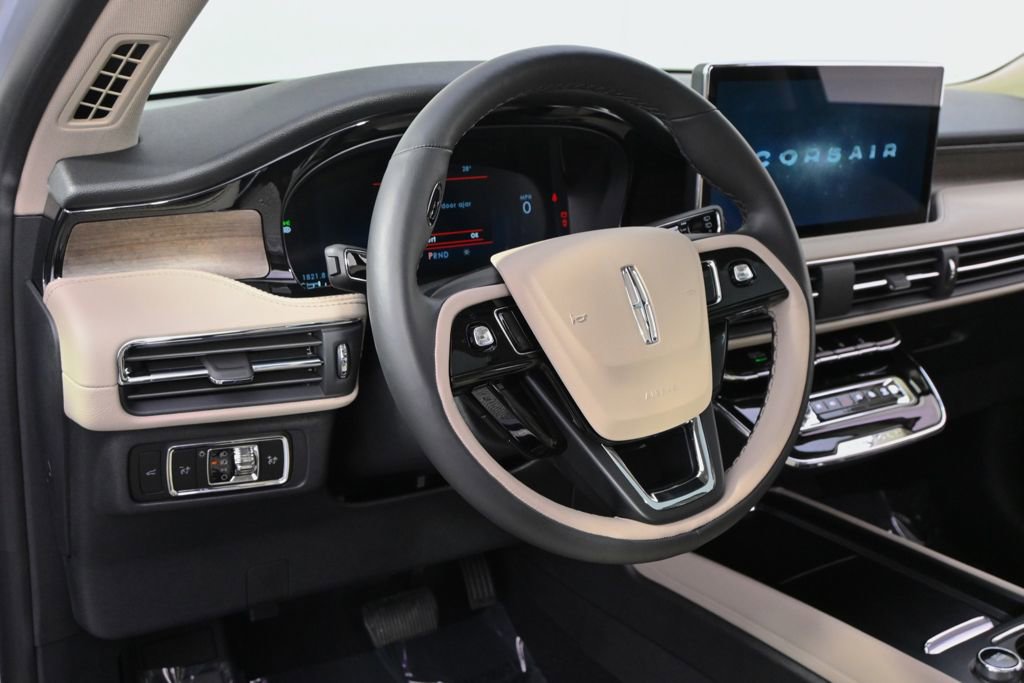 New 2026 Lincoln Corsair Reserve w/ Jet Appearance Package image 11