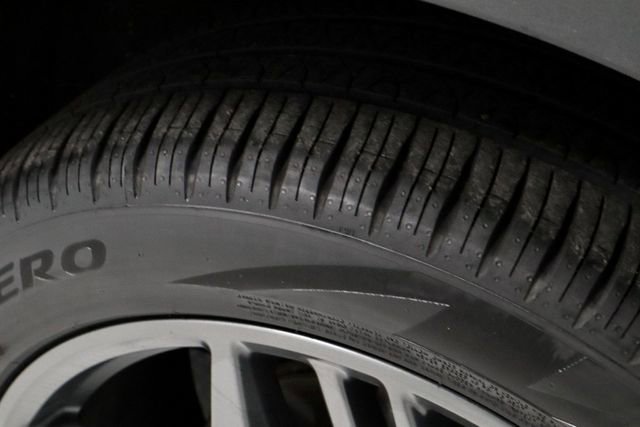 Used 2025 Ford Explorer ST-Line w/ ST-Line Street Pack image 21