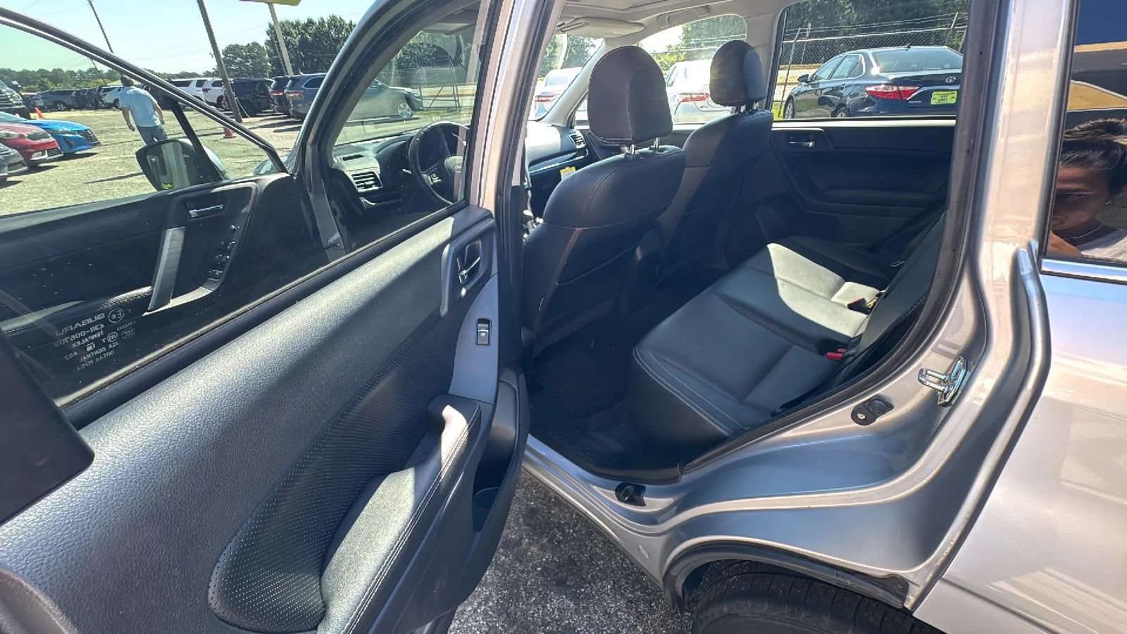 Used 2017 Subaru Forester 2.5i Limited w/ Popular Package #1 AWD/4WD image 14