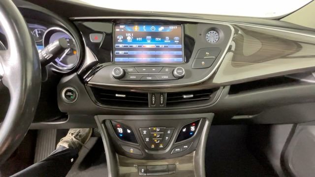 Used 2019 Buick Envision Essence FWD image 34