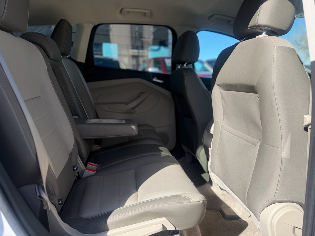 Used 2016 Ford Escape SE AWD/4WD image 6