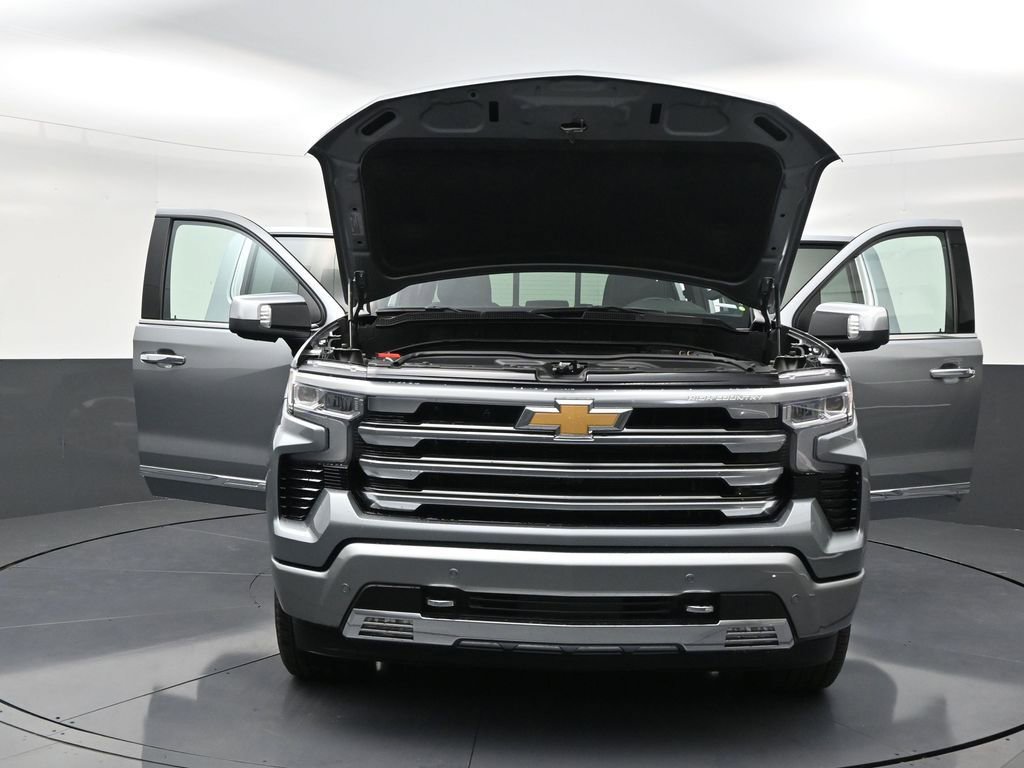 Used 2025 Chevrolet Silverado 1500 High Country RWD image 34