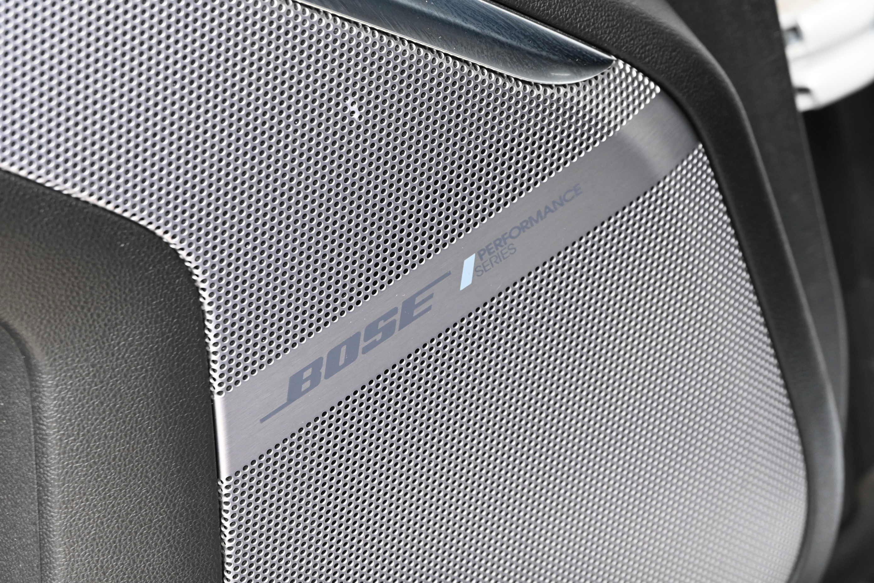 Used 2023 GMC Yukon Denali Ultimate AWD/4WD image 38