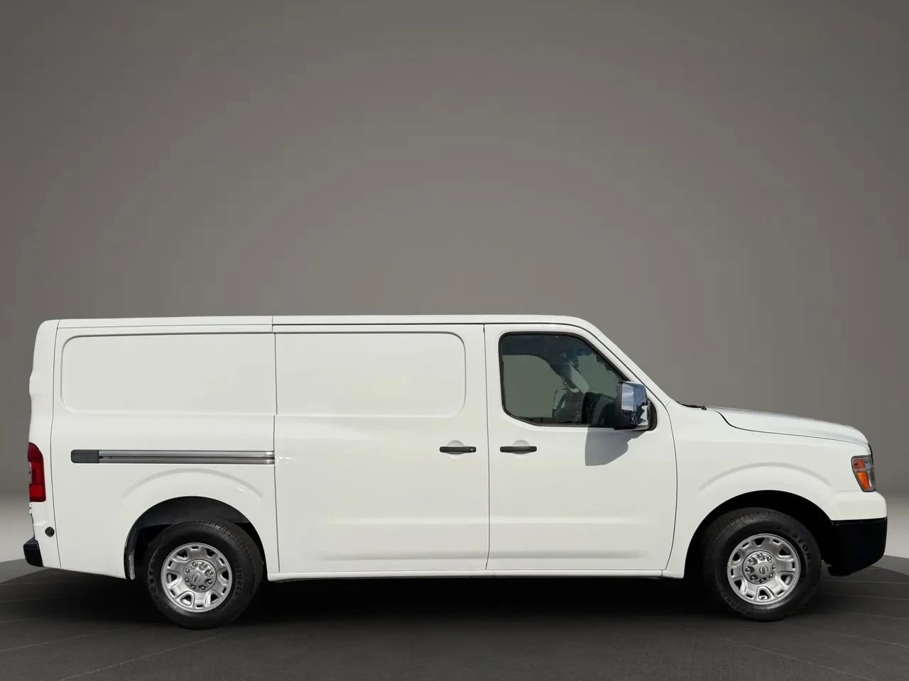 Used 2015 Nissan NV 2500 SV w/ Technology Package image 7
