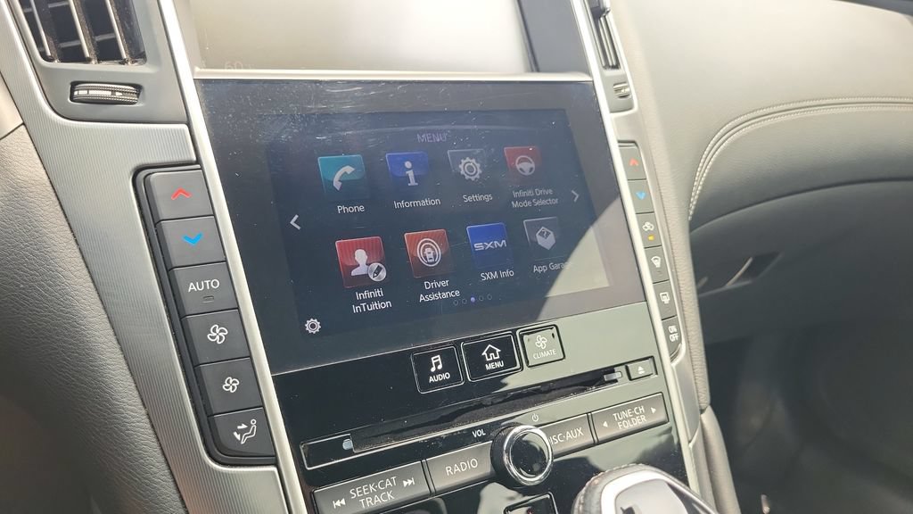 Used 2019 INFINITI Q60 3.0t Luxe AWD/4WD image 14