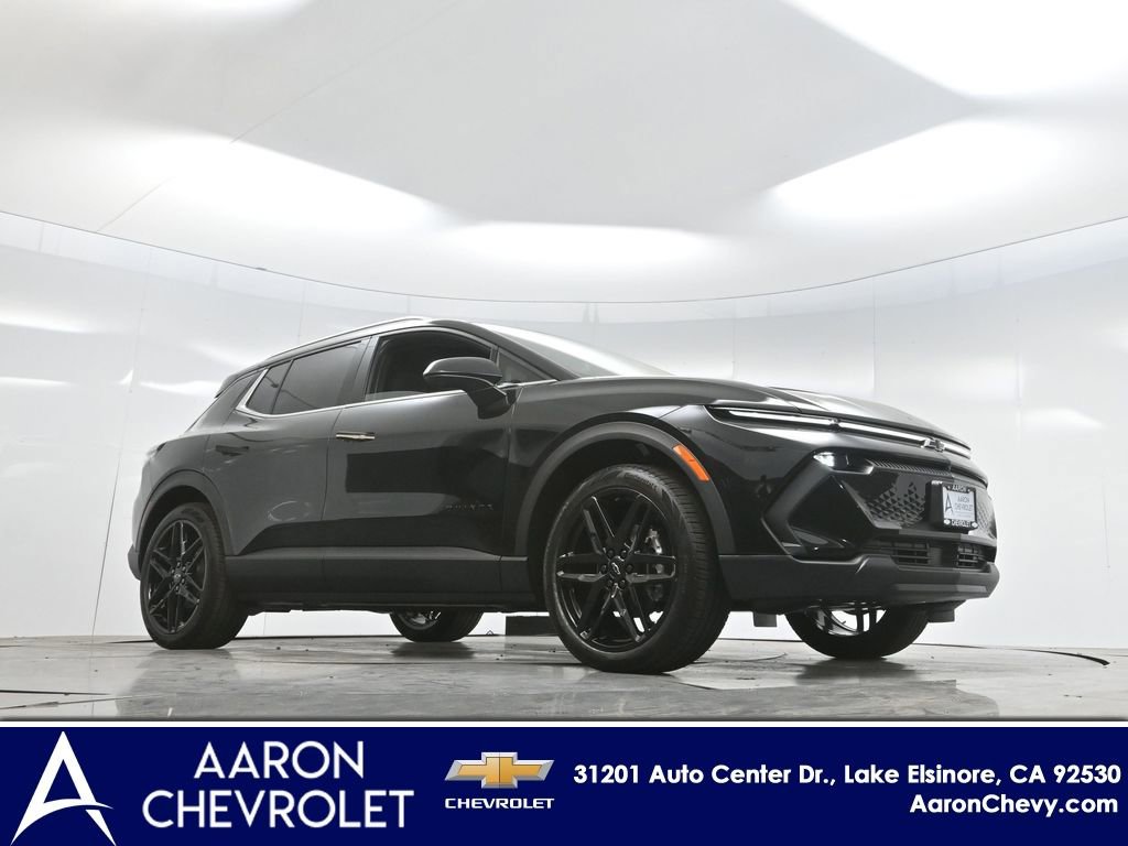 New 2026 Chevrolet Equinox EV LT image 2