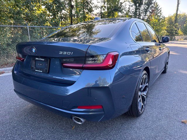 Certified 2026 BMW 330i Sedan w/ Premium Package RWD image 5