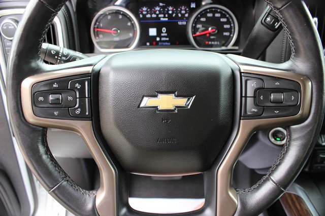 Used 2022 Chevrolet Silverado 3500 High Country w/ Technology Package image 11