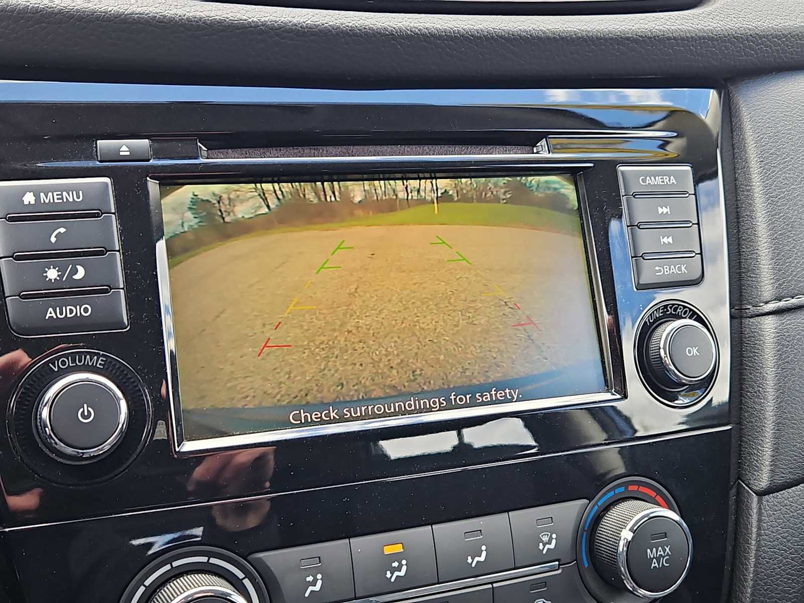 Used 2018 Nissan Rogue S AWD/4WD image 8