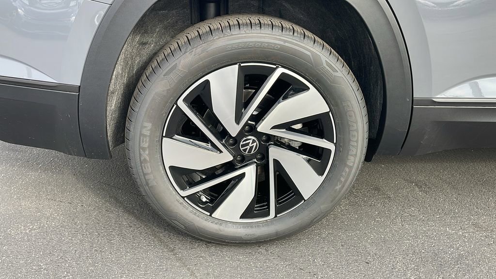 New 2026 Volkswagen Atlas SE FWD image 31