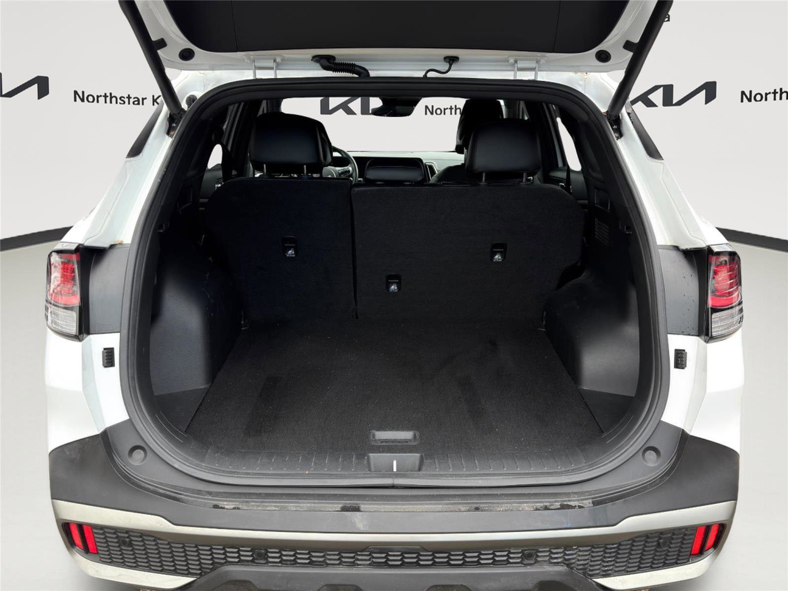 Used 2024 Kia Sportage X-Line w/ X-Line Premium Package image 25
