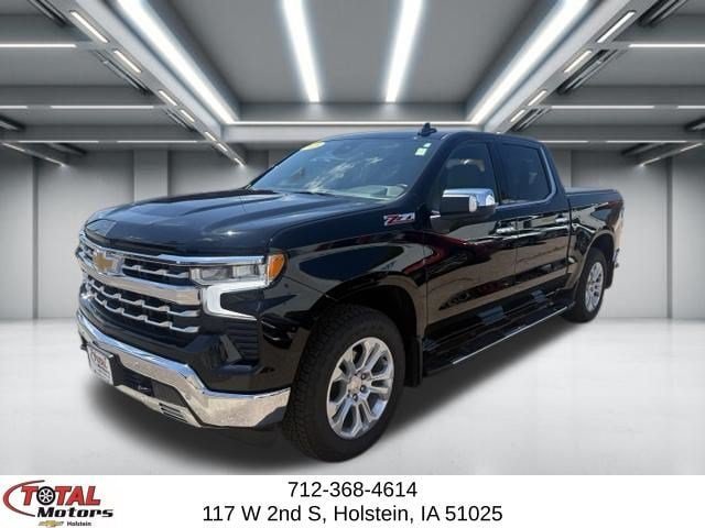 Used 2023 Chevrolet Silverado 1500 LTZ AWD/4WD image 4