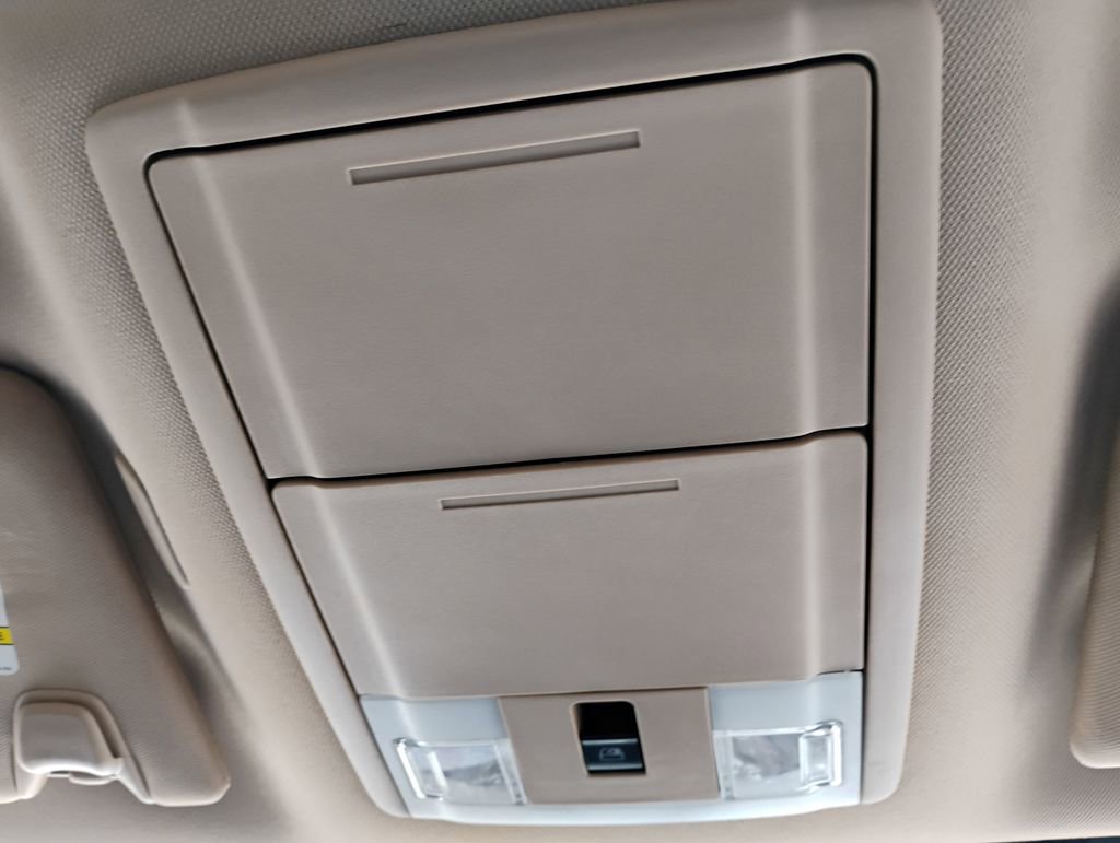 Used 2011 Ford F150 Lariat w/ Lariat Plus Pkg image 16