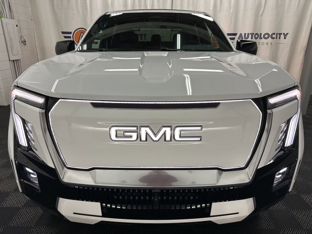 Used 2025 GMC Sierra EV Denali AWD/4WD image 3