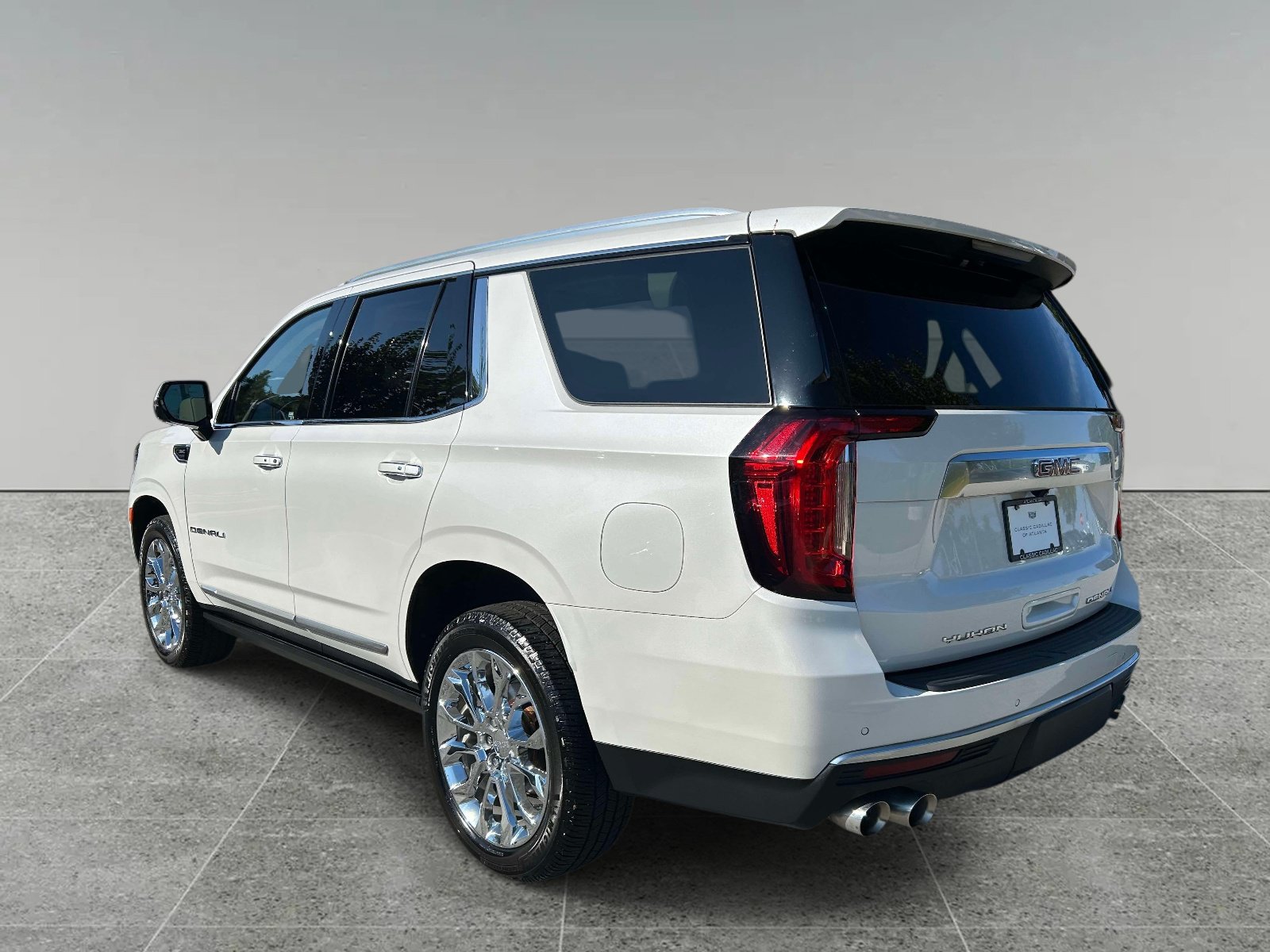 Used 2022 GMC Yukon Denali AWD/4WD image 3