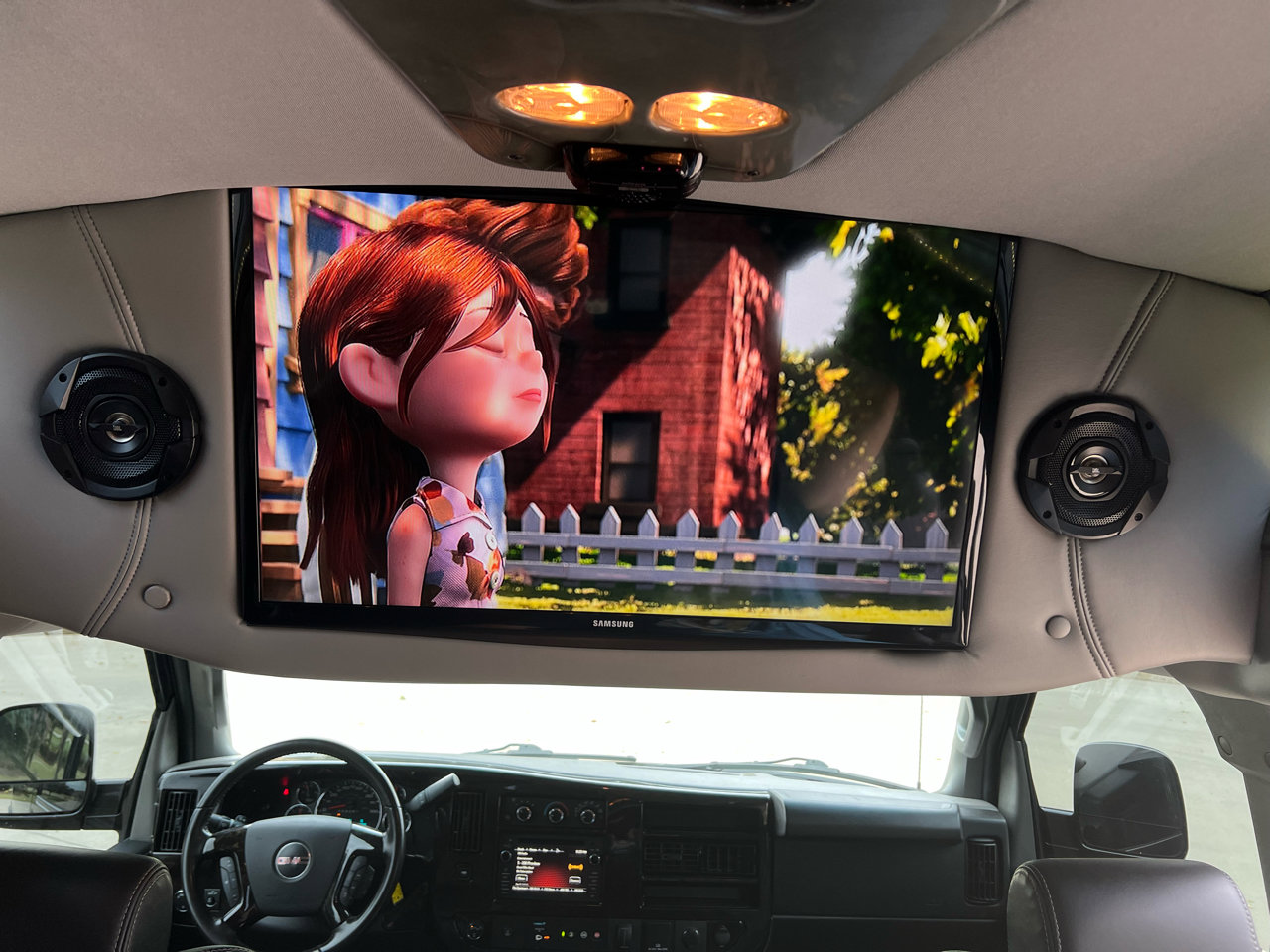 Used 2018 GMC Savana 3500 image 67