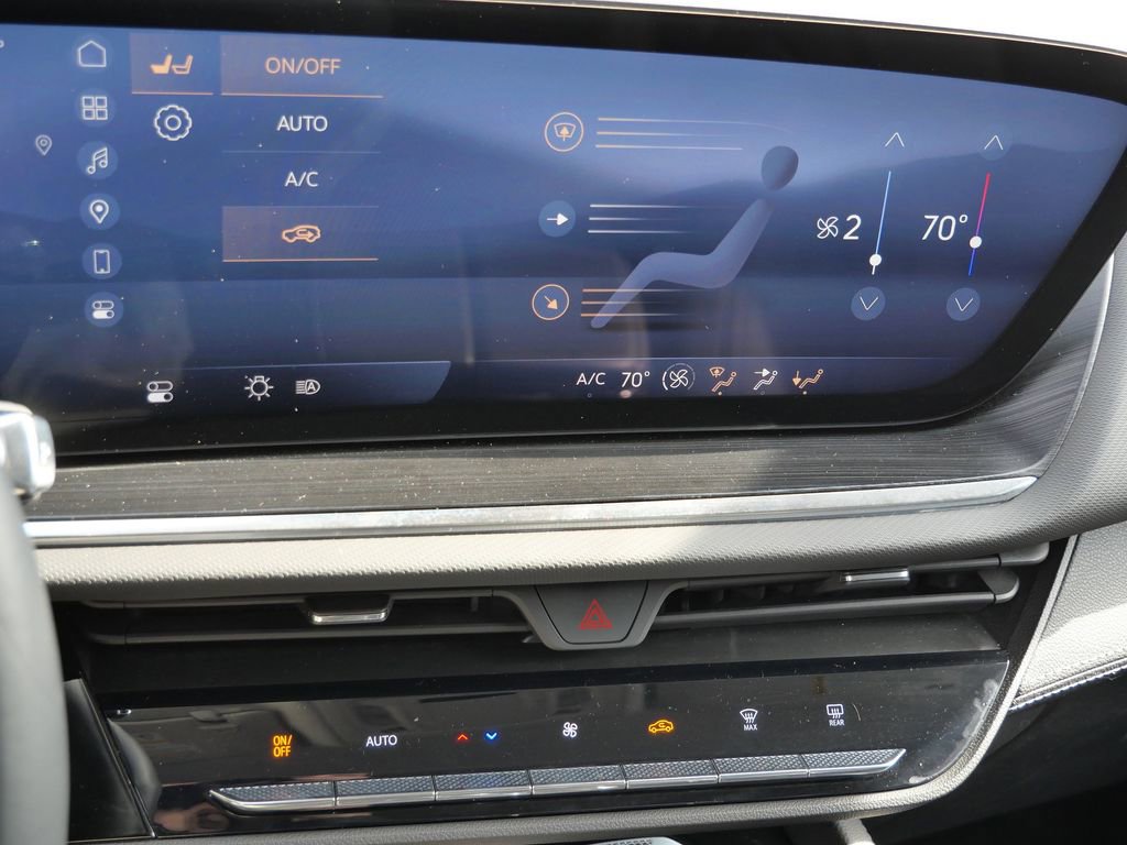 Used 2024 Buick Envision Preferred image 40