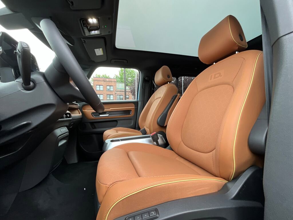 New 2025 Volkswagen ID. Buzz Pro S Plus image 11