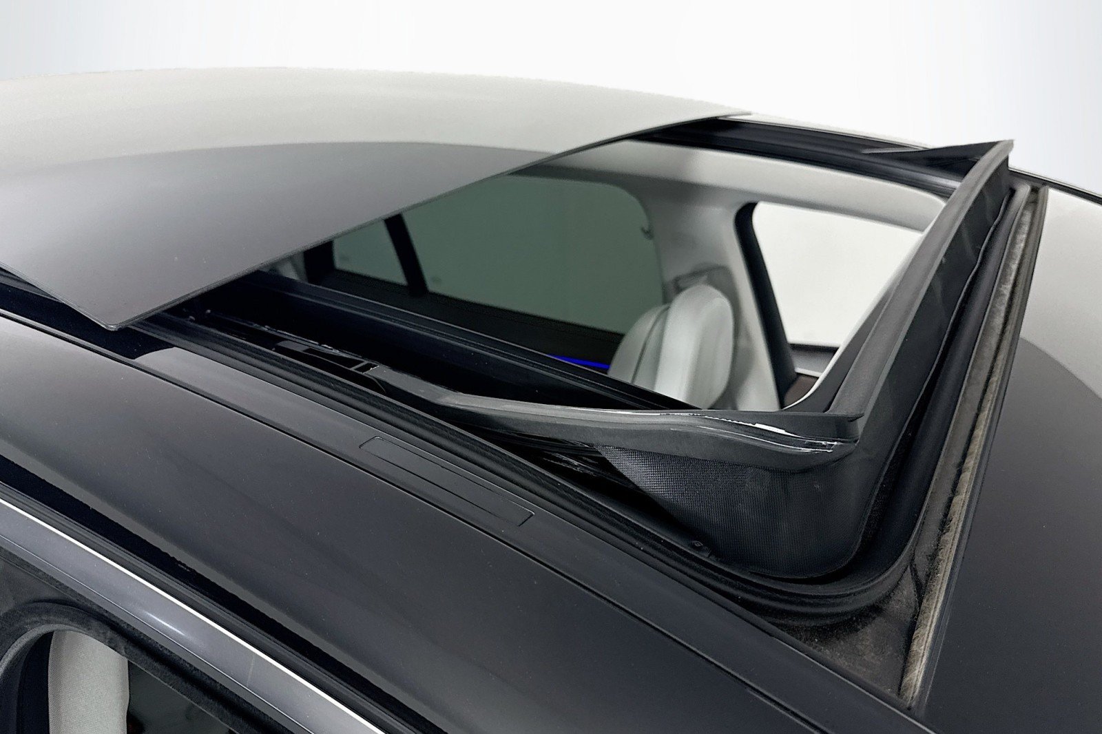 Certified 2023 Mercedes-Benz EQS 580 4MATIC SUV image 22