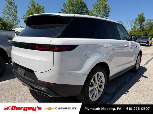 Used 2025 Land Rover Range Rover Sport SE AWD/4WD image 8