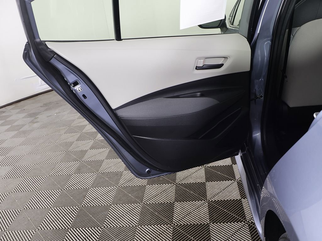 Used 2022 Toyota Corolla LE image 20