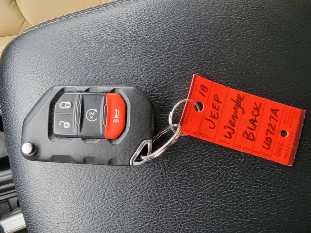 Used 2018 Jeep Wrangler Unlimited Sahara image 22