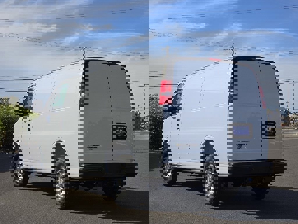 New 2025 Chevrolet Express 2500 w/ Driver Convenience Package image 6