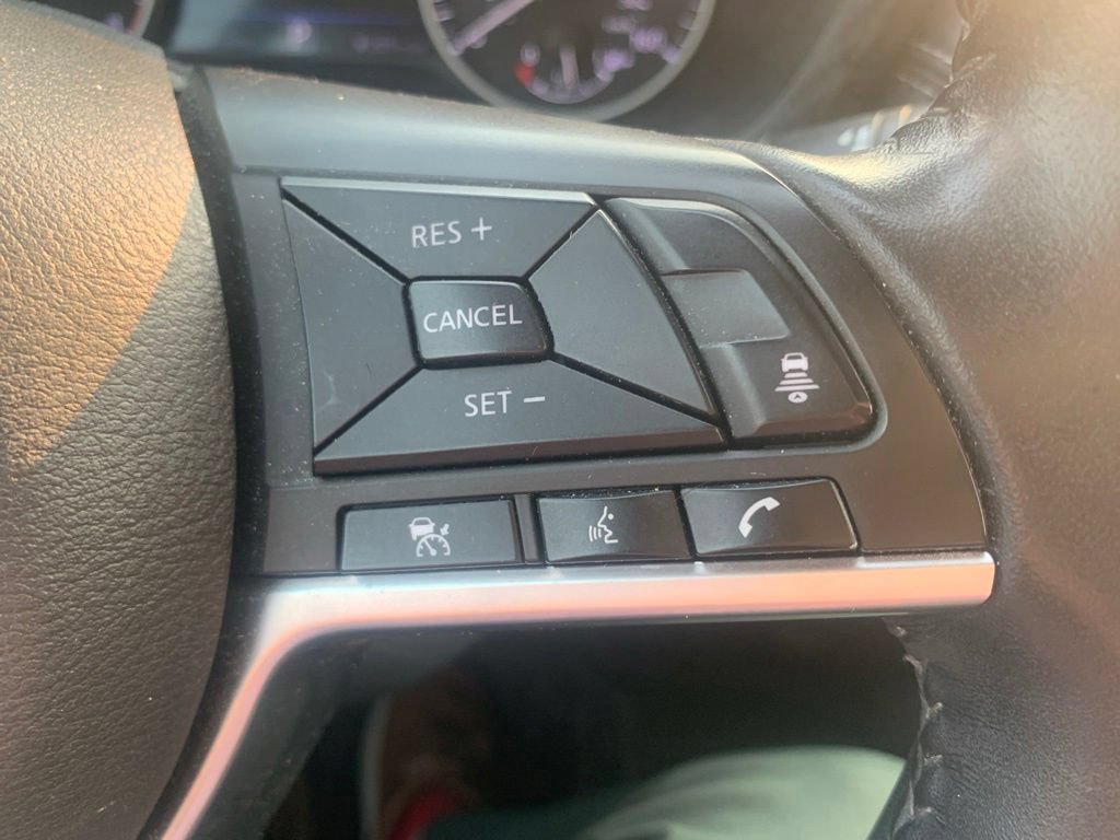 Used 2020 Nissan Sentra SV FWD image 13