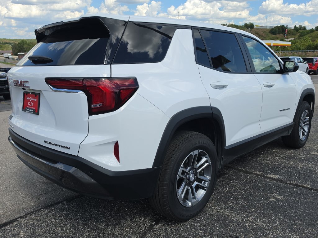 Used 2026 GMC Terrain Elevation FWD image 8