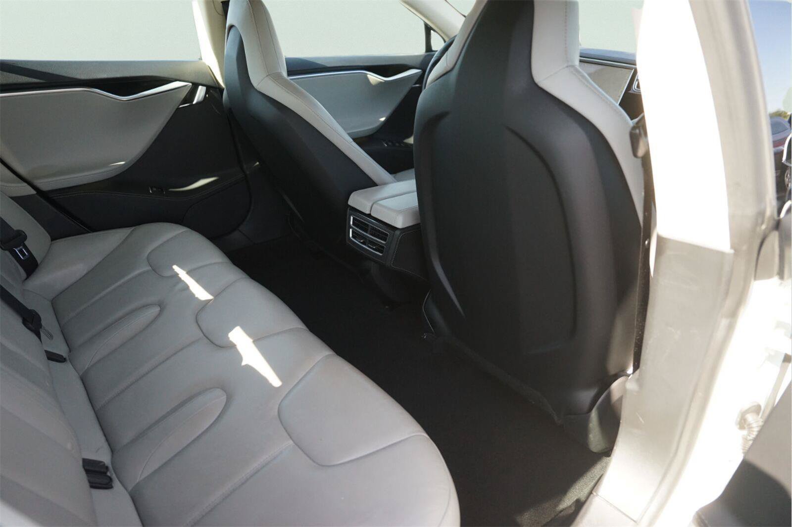 Used 2014 Tesla Model S RWD image 14