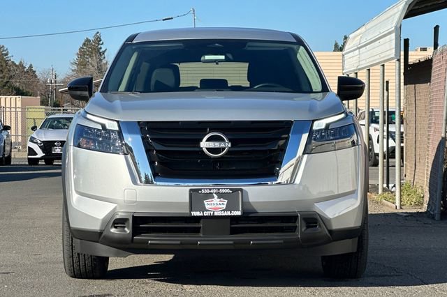 New 2025 Nissan Pathfinder S image 5