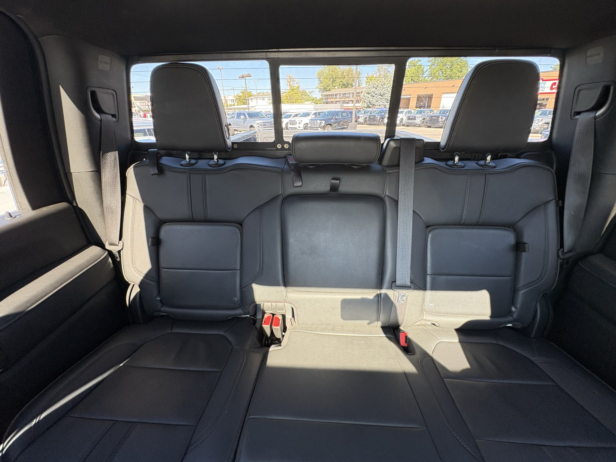 Used 2022 Chevrolet Silverado 3500 High Country AWD/4WD image 33