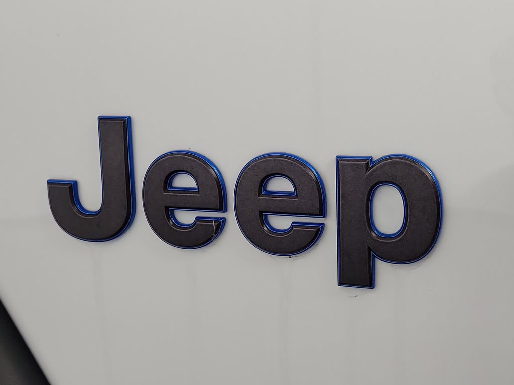 Used 2022 Jeep Wrangler Unlimited Rubicon 4xe AWD/4WD image 8