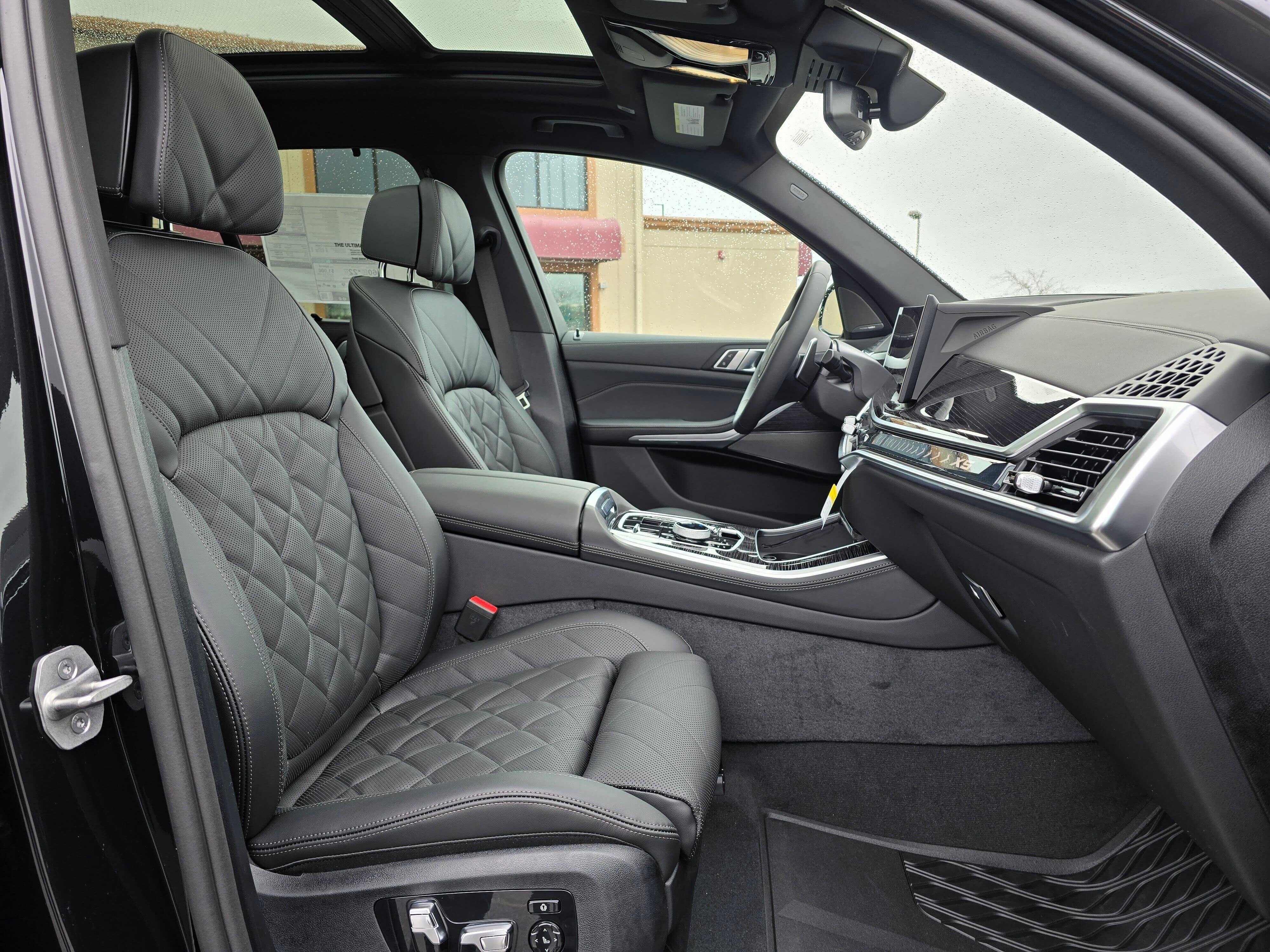 New 2026 BMW X5 xDrive50e w/ Executive Package image 15