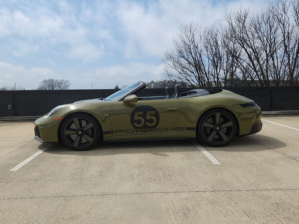 New 2026 Porsche 911 GTS RWD image 2