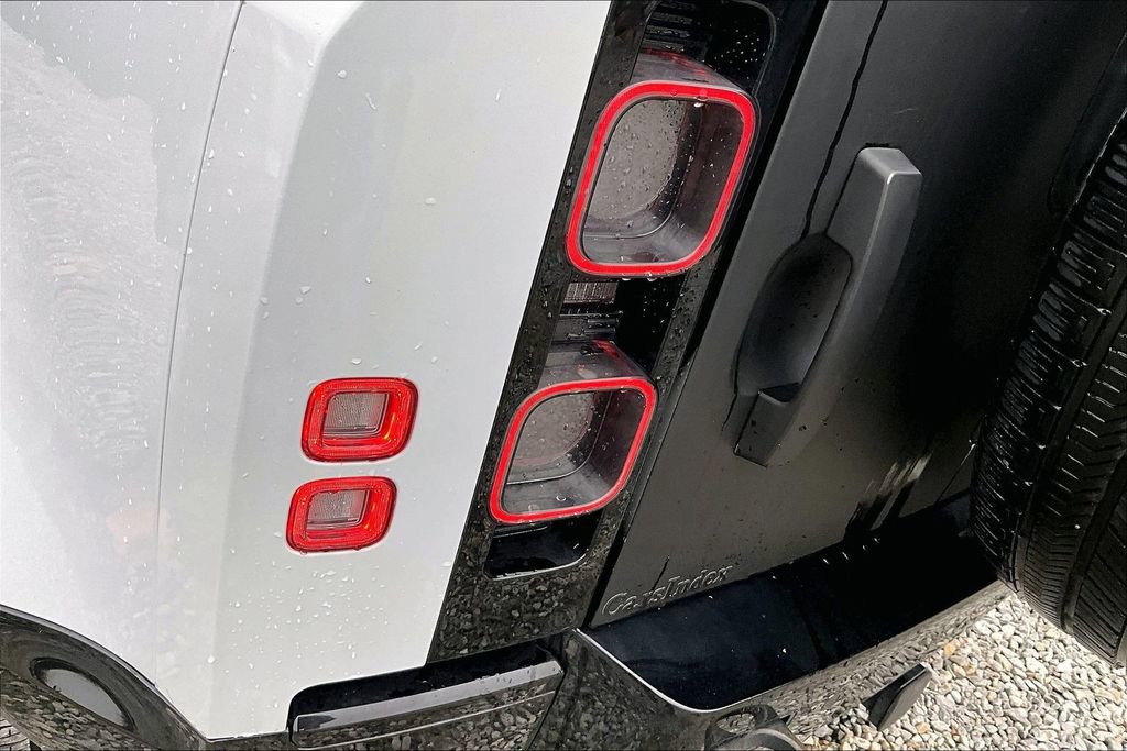 Used 2022 Land Rover Defender 90 Carpathian Edition image 27