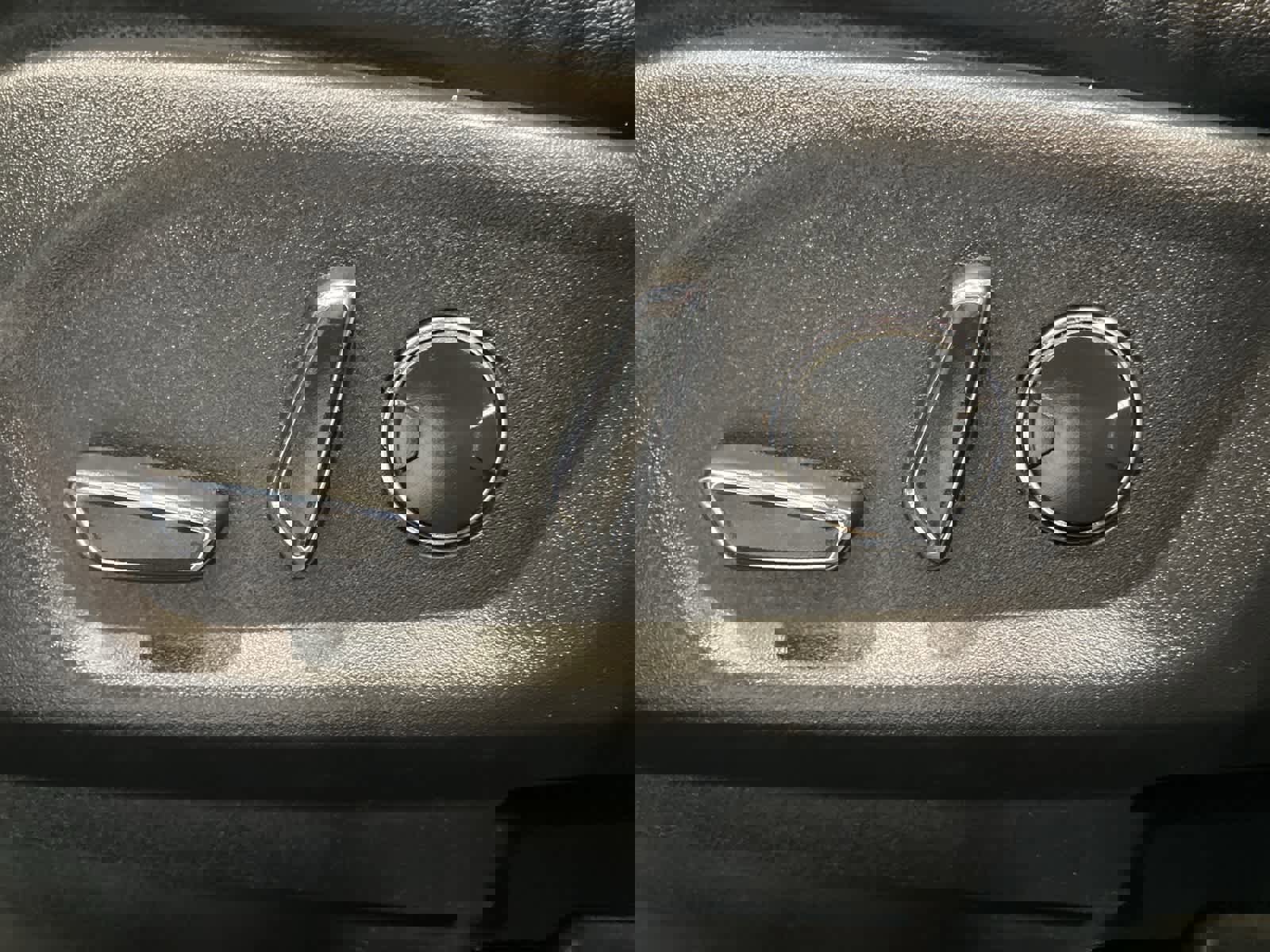 Used 2017 Ford Explorer XLT w/ Equipment Group 202A image 13