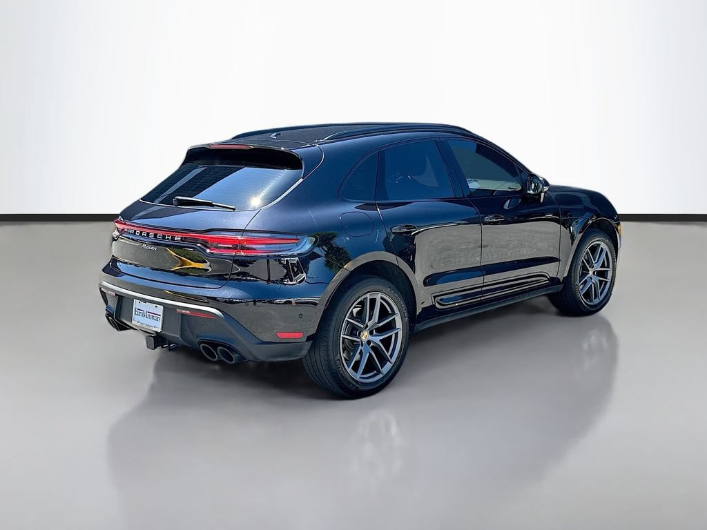 Certified 2023 Porsche Macan AWD/4WD image 9