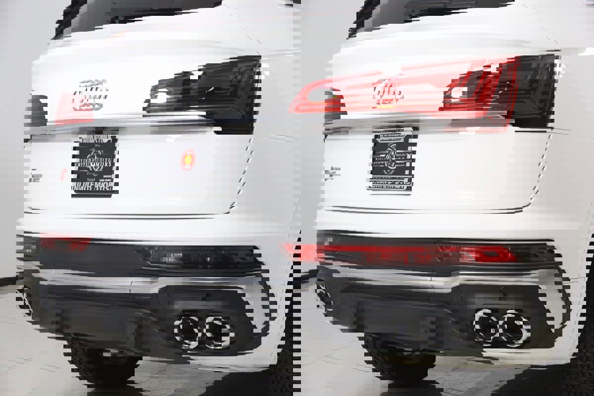 Used 2022 Audi SQ5 Premium image 44