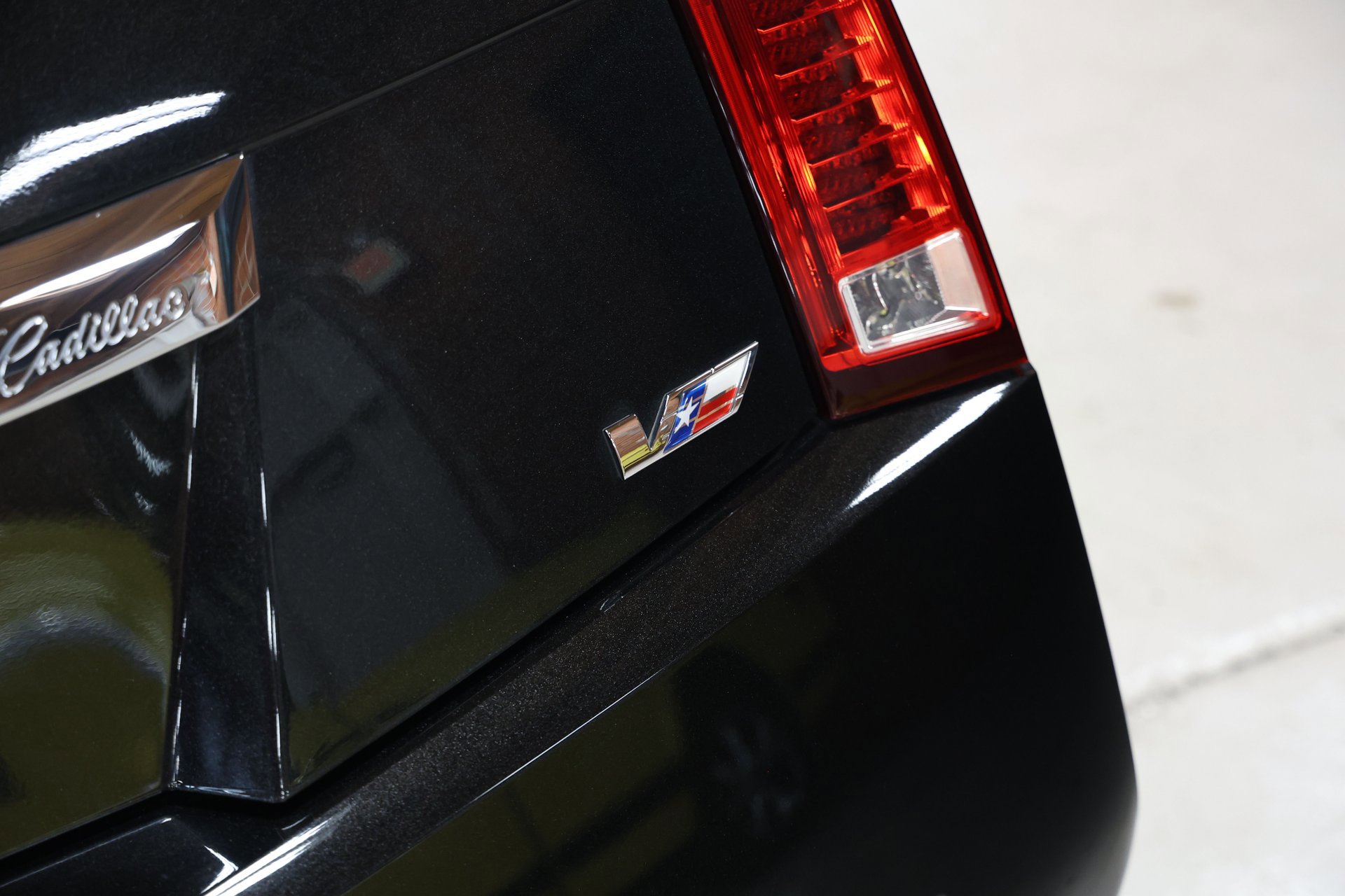 Used 2014 Cadillac CTS V w/ Wood Trim Package image 36