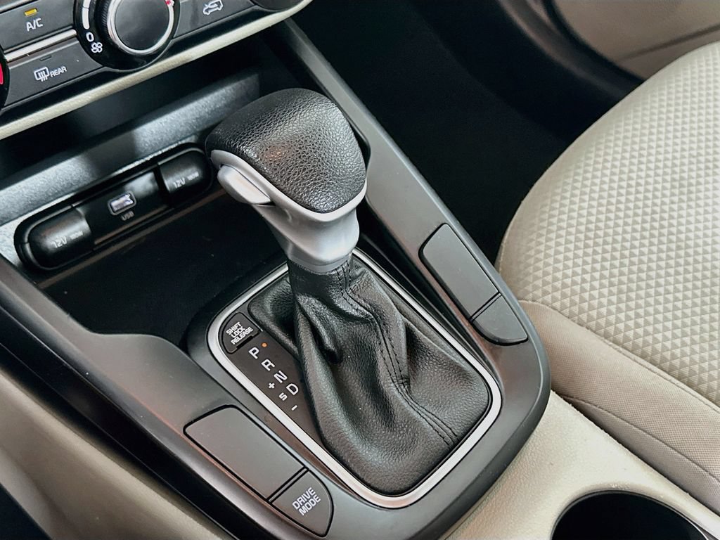 Certified 2023 Kia Soul LX FWD image 19
