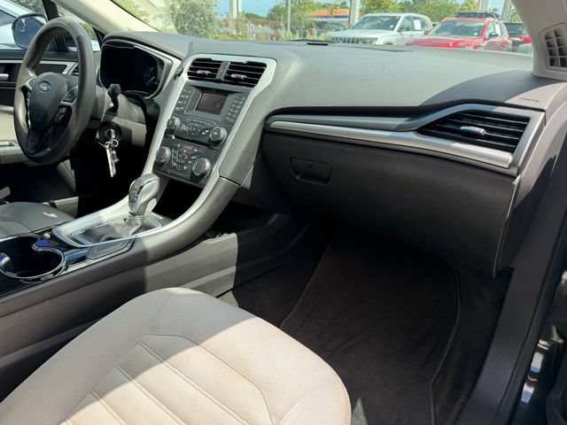 Used 2015 Ford Fusion S FWD image 15