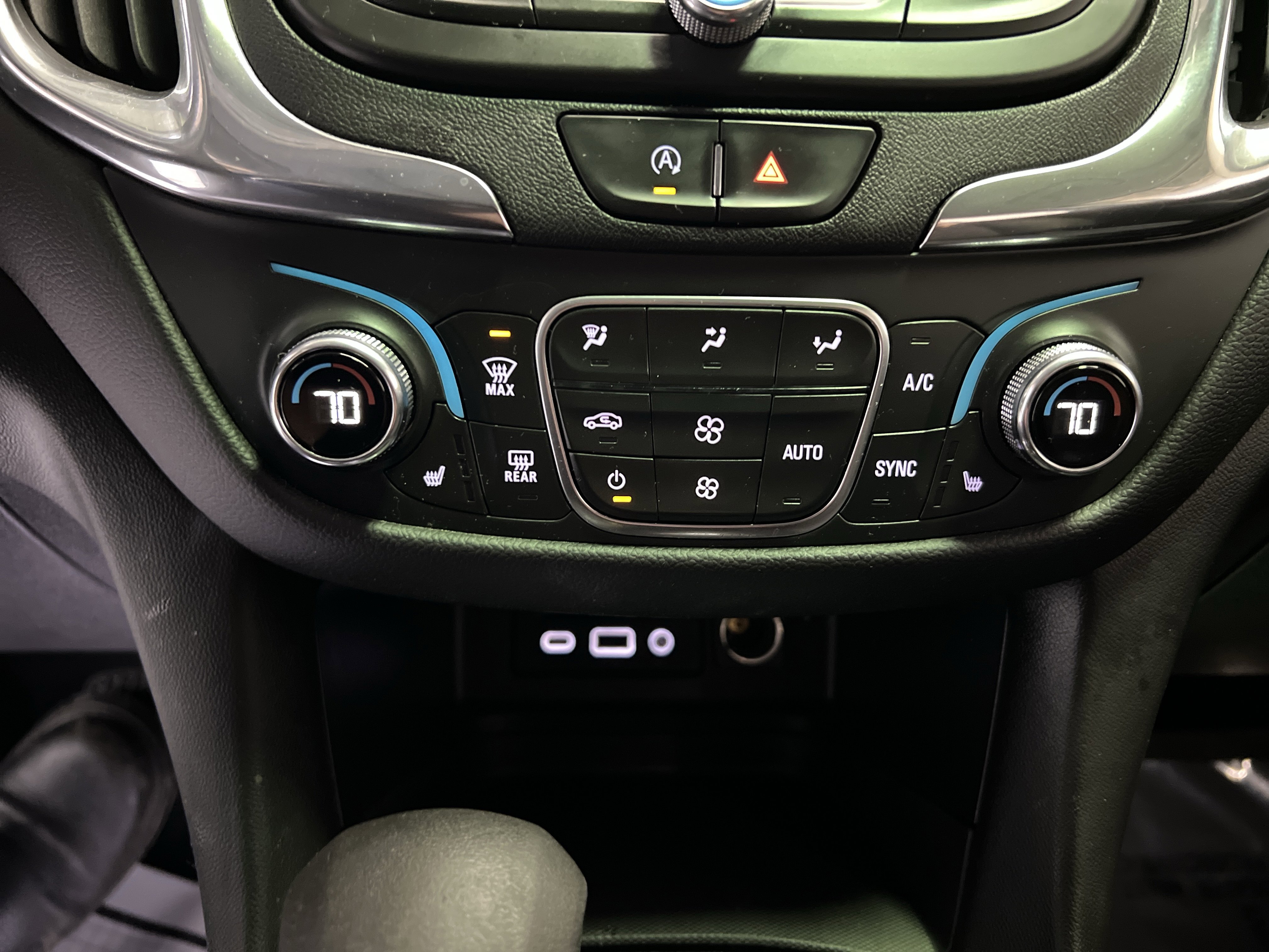 Certified 2023 Chevrolet Equinox LT AWD/4WD image 21