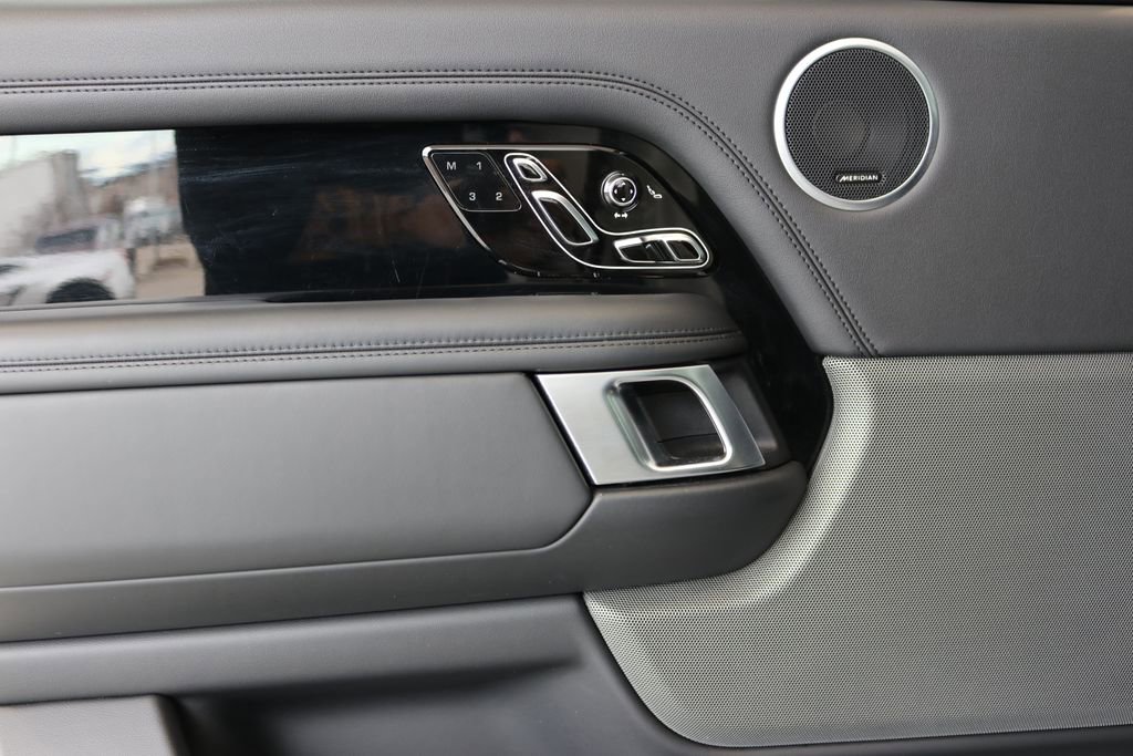 Used 2021 Land Rover Range Rover P525 Westminster Edition LWB image 13